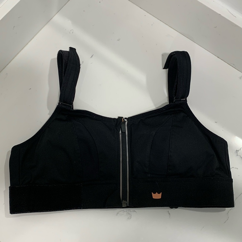 Shefit Ultimate Sports bra in Luxe black